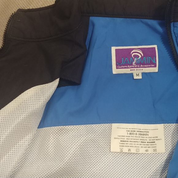 Oversized Colorblock Windbreaker by JAMMIN - Picture 3 of 4